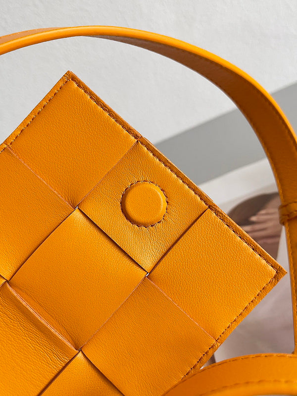 Luxurious Totes - Latest - 6947