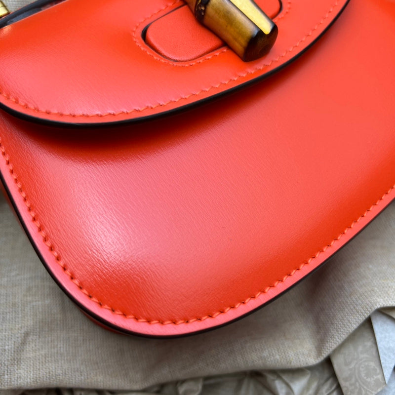 GUI - Luxurious Totes - 079