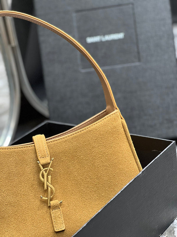 Luxurious Totes - Latest - 8119