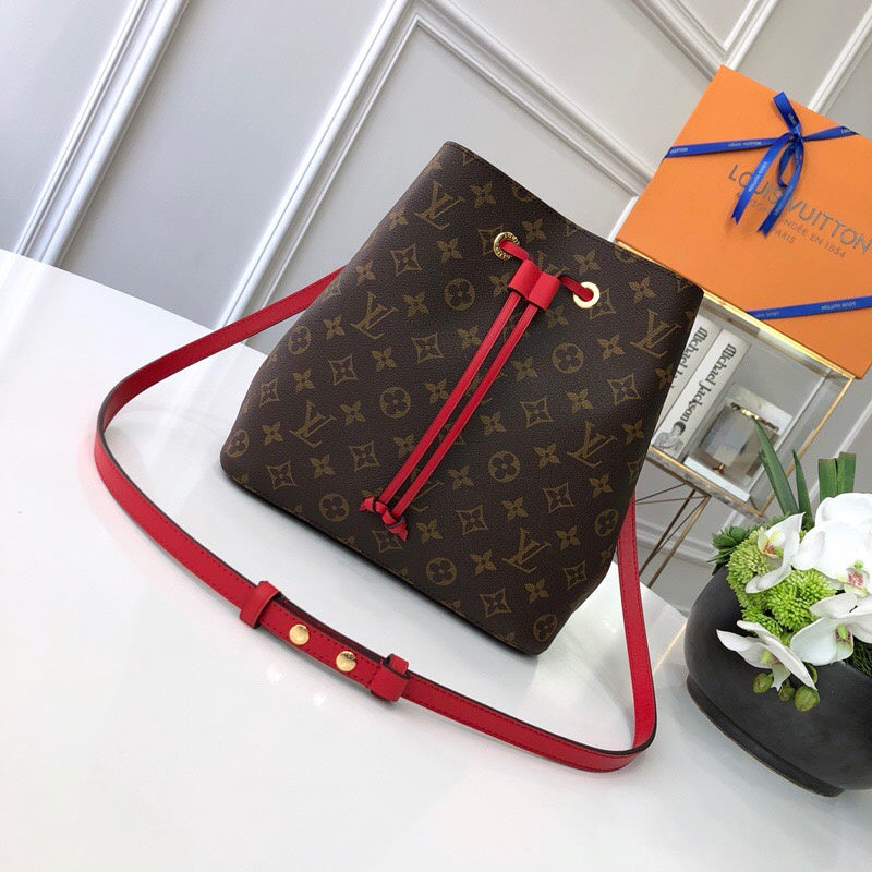 Luxurious Totes - Latest - 9736
