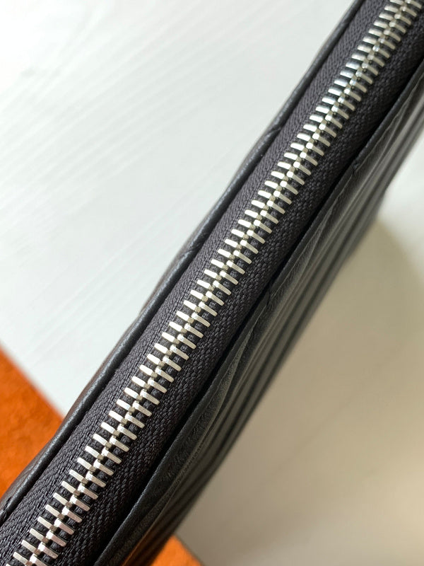 Luxurious Totes - Latest - 8661