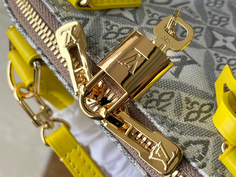 LOV - Luxurious Totes - 547