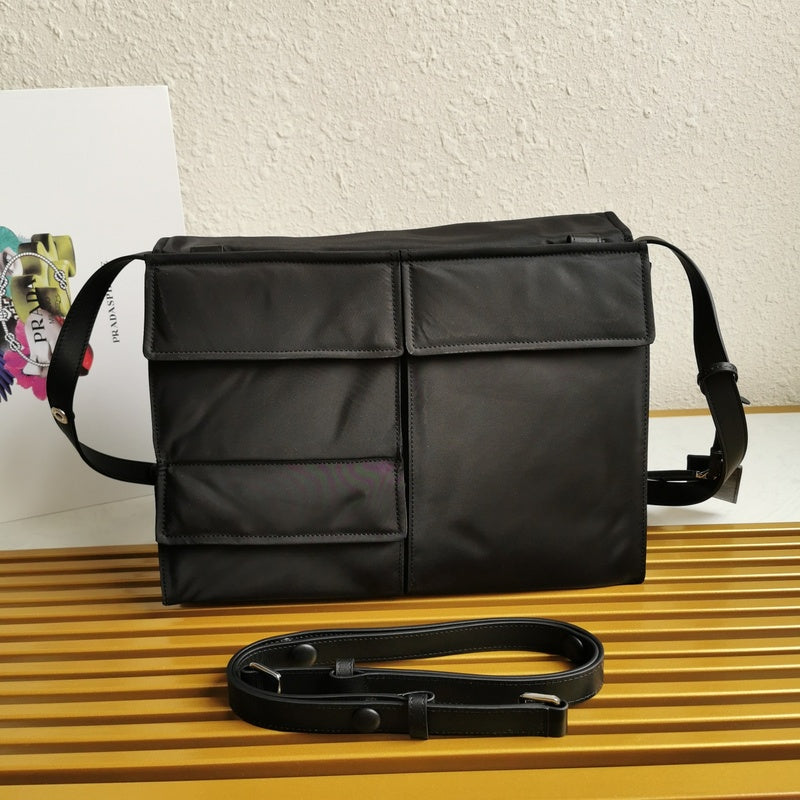 PDA - Luxurious Totes - 139