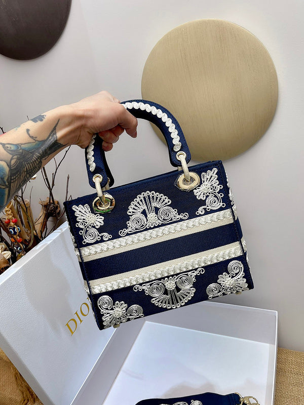 Luxurious Totes - Latest - 6553