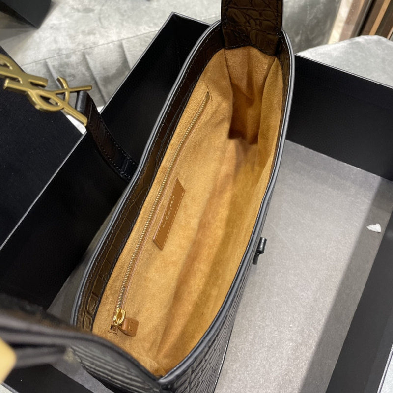 Luxurious Totes - Latest - 8828