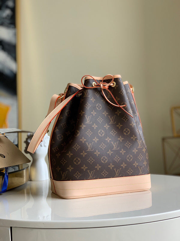 LOV - Luxurious Totes - 2193