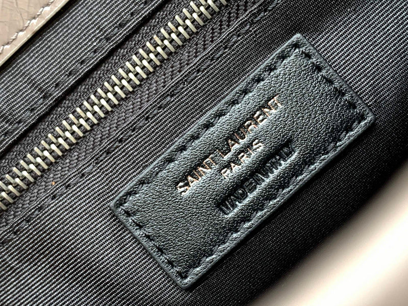 Luxurious Totes - Latest - 8615