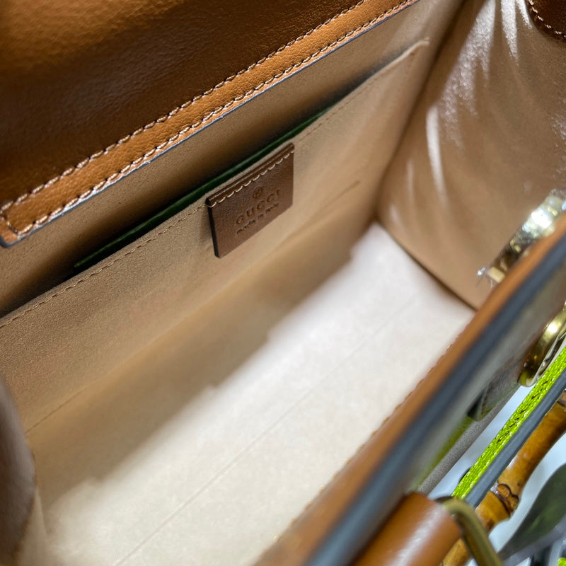 GUI - Luxurious Totes - 401