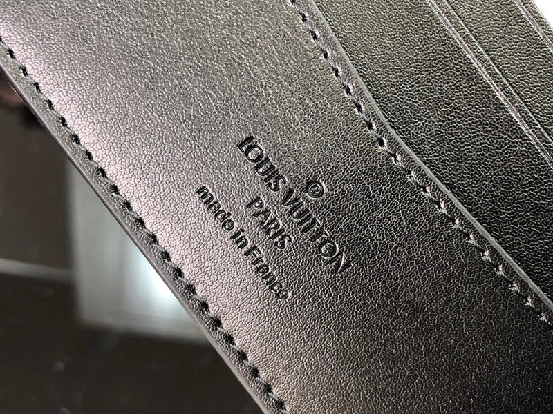 LOV - Luxurious Totes - 2256