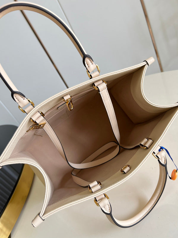 LOV - Luxurious Totes - 1884