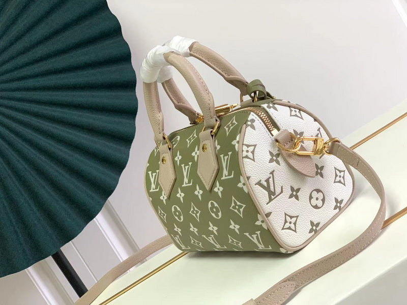LOV - Luxurious Totes - 1631