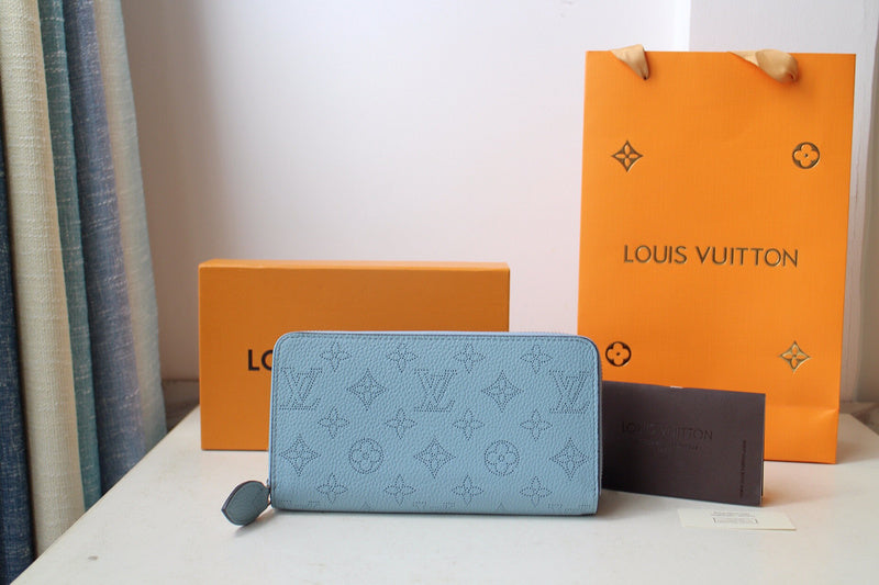 Luxurious Totes - Latest - 881