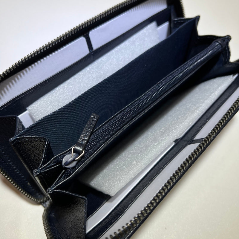 GUI - Luxurious Totes - 800
