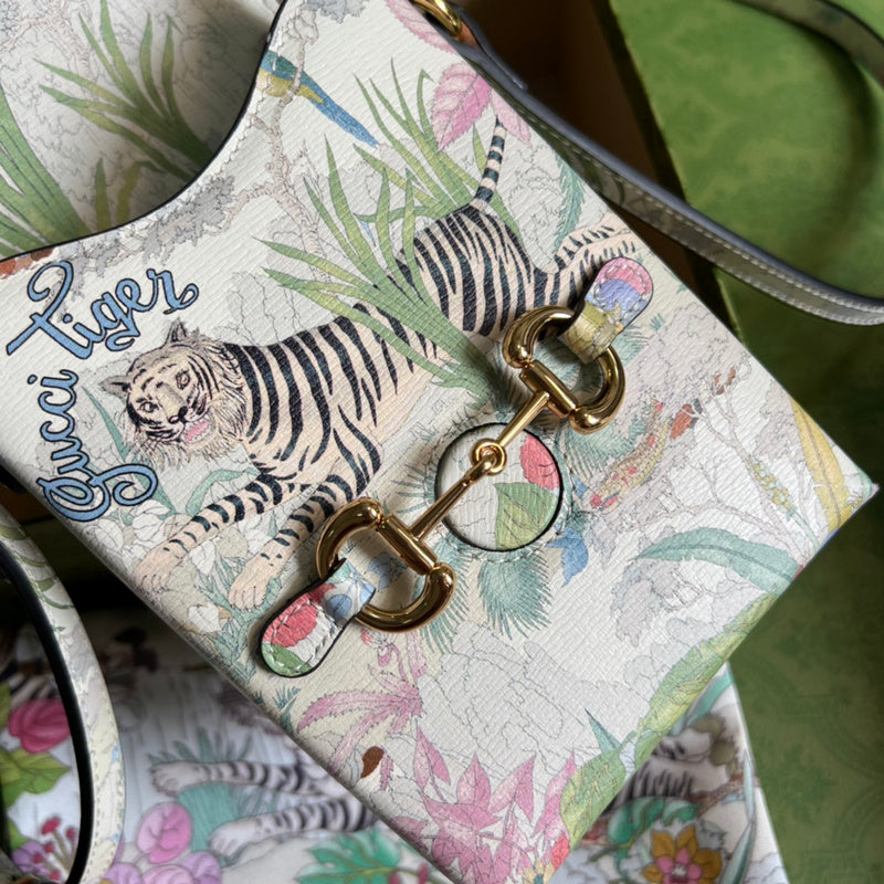 Luxurious Totes - Latest - 3900