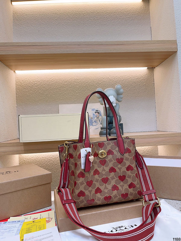 Luxurious Totes - CCH2 Bags - 096