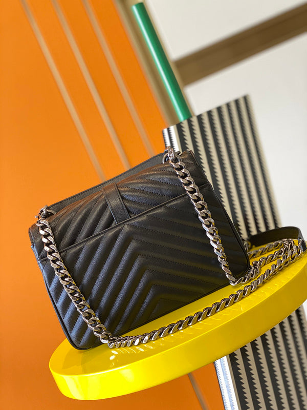 Luxurious Totes - Latest - 8582