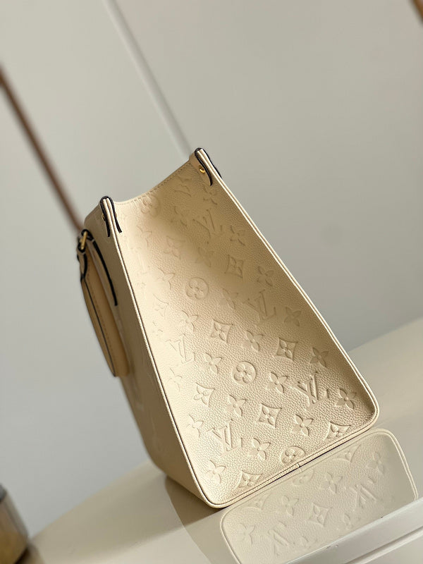LOV - Luxurious Totes - 1884