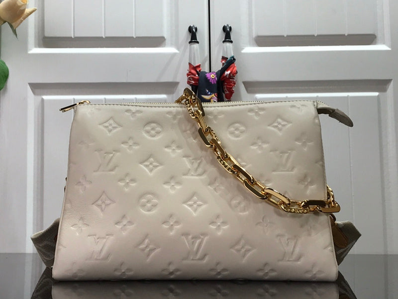 LOV - Luxurious Totes - 2490