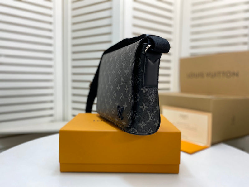 LOV - Luxurious Totes - 2507