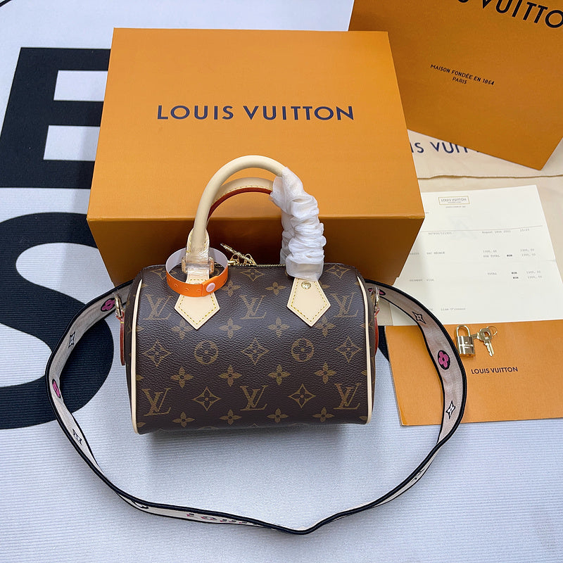 Lux-Totes - LOV Bags - 1162