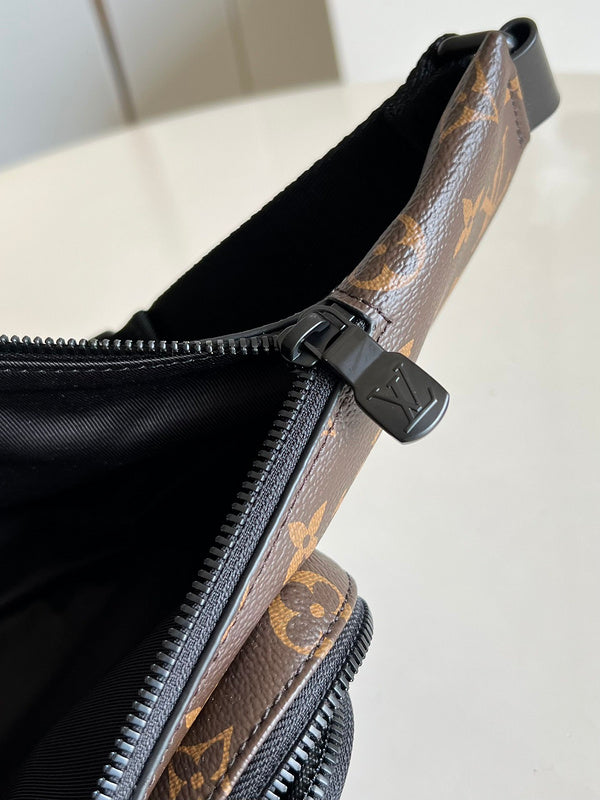 LOV - Luxurious Totes - 1117