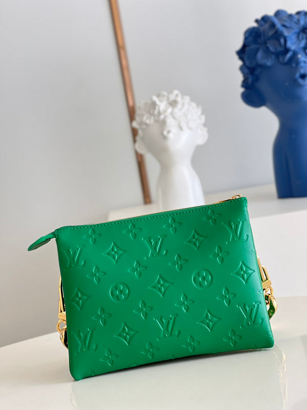 LOV - Luxurious Totes - 2064