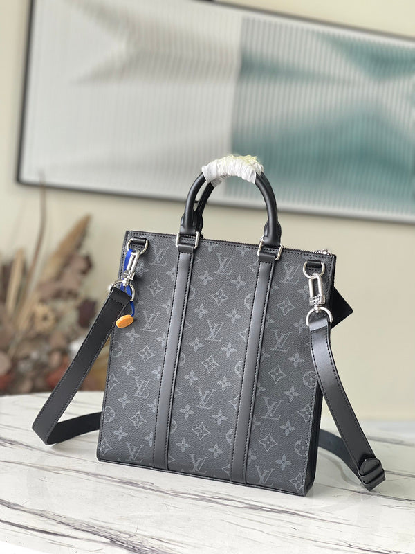 LOV - Luxurious Totes - 607