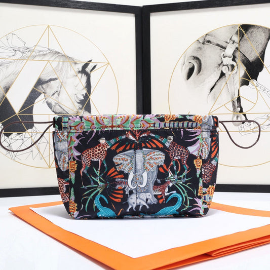 Luxurious Totes - Latest - 6730