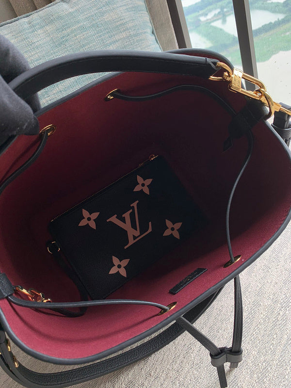 LOV - Luxurious Totes - 1020