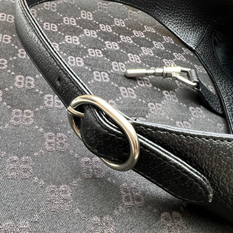 GUI - Luxurious Totes - 097
