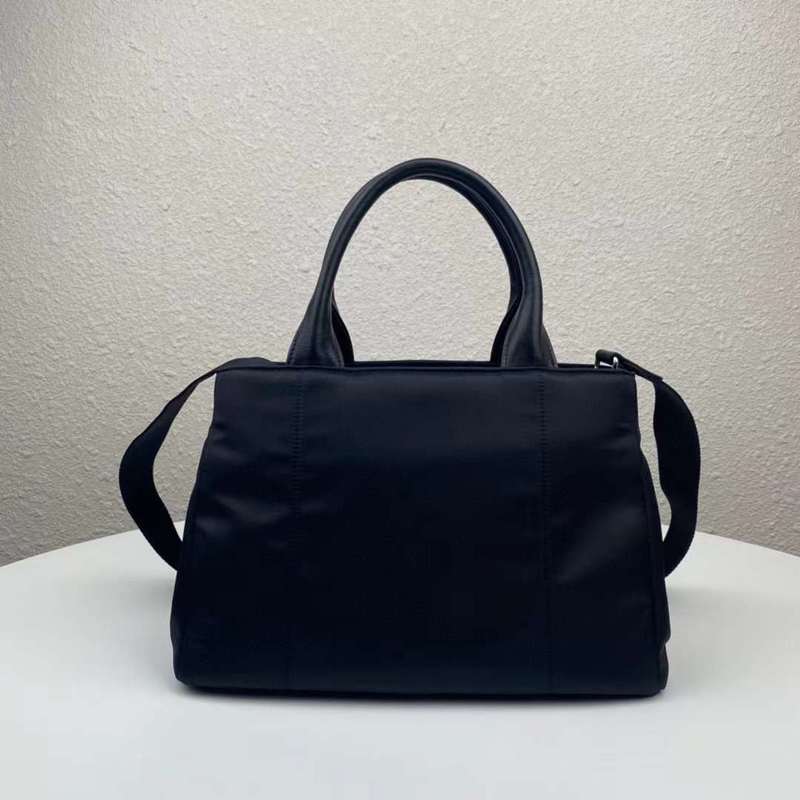 PDA2 Bags - Luxurious Bags  360