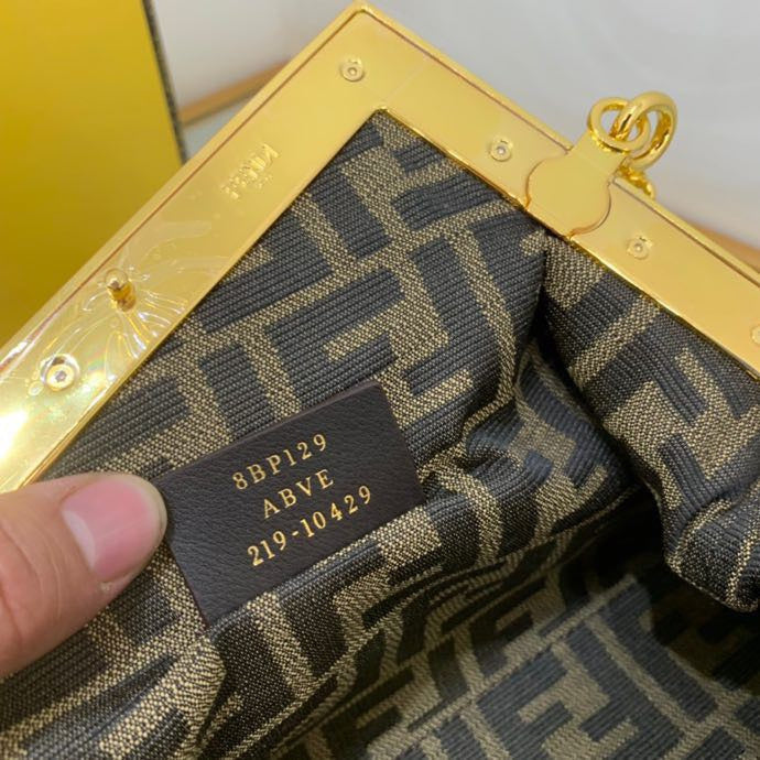 Luxurious Totes - Latest - 11404