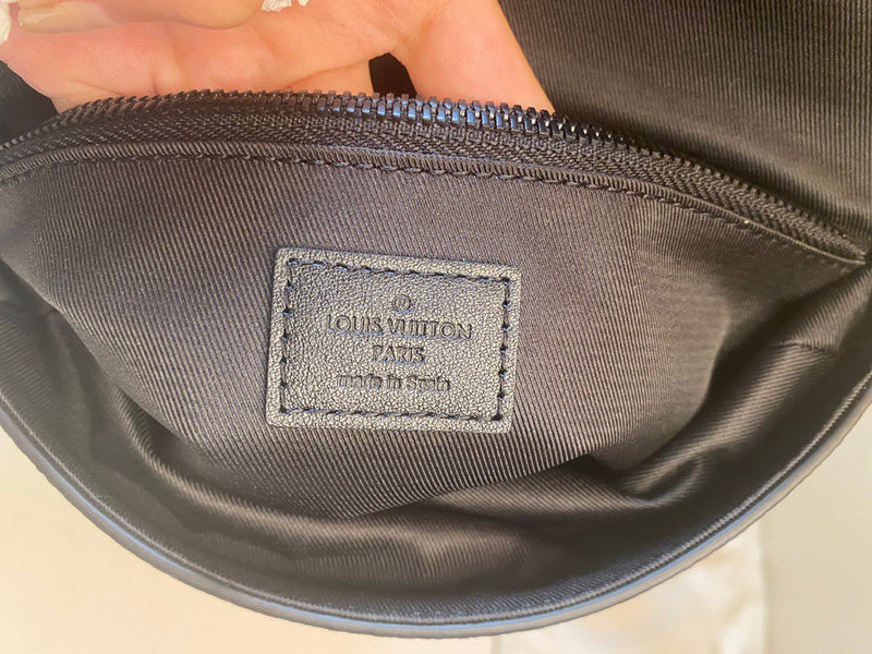 LOV - Luxurious Totes - 2381