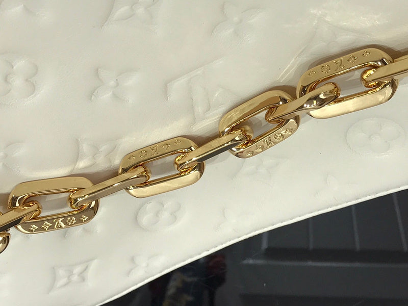 LOV - Luxurious Totes - 2490