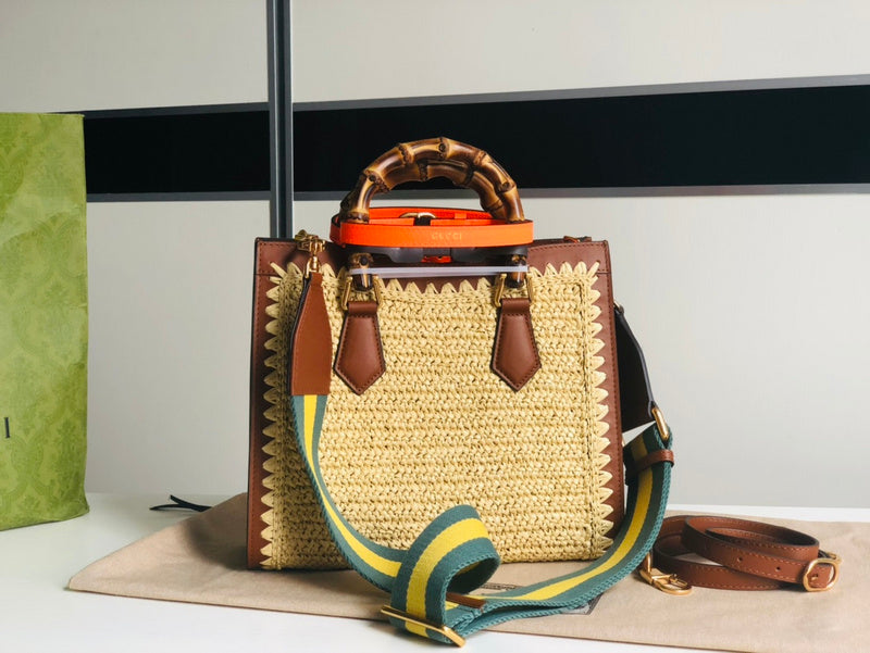 GUI - Luxurious Totes - 632