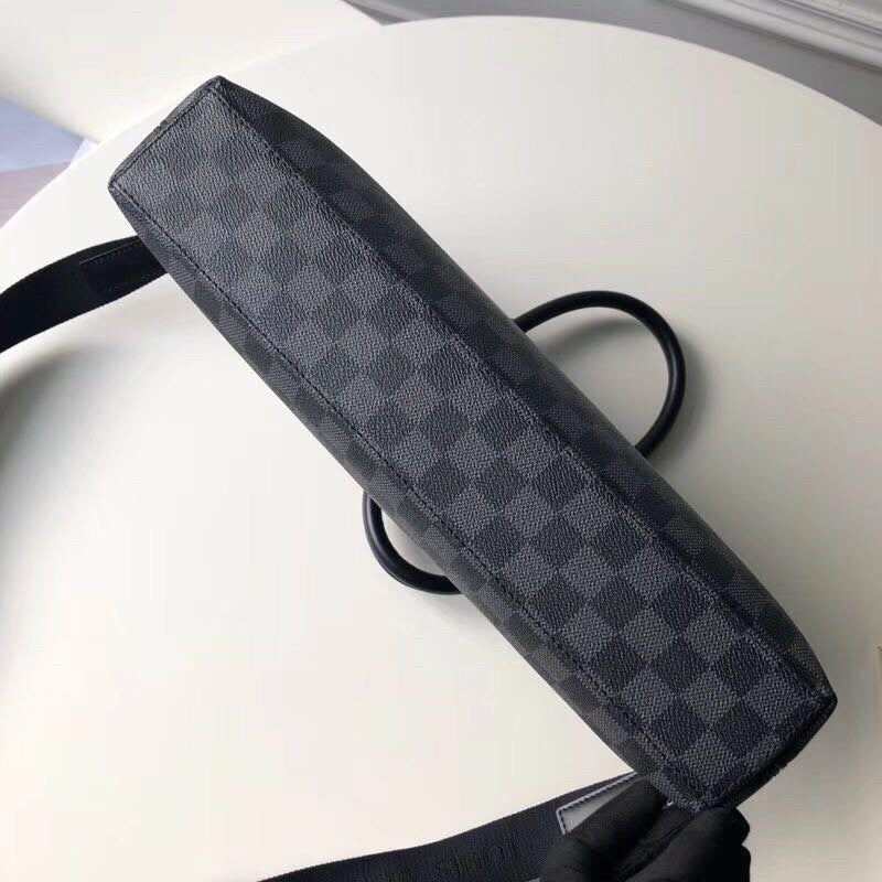 LOV - Luxurious Totes - 2637
