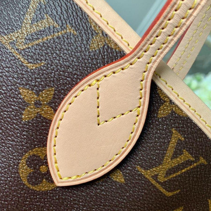 LOV - Luxurious Totes - 2679