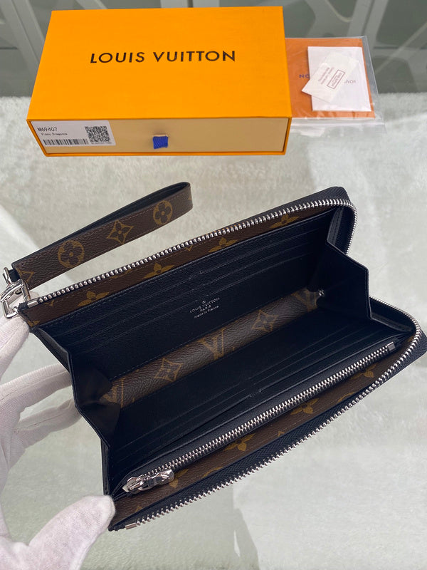 LOV - Luxurious Totes - 2270