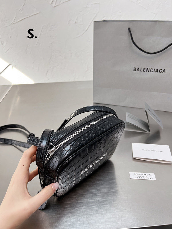 Luxurious Totes - BGA2 Bags - 016