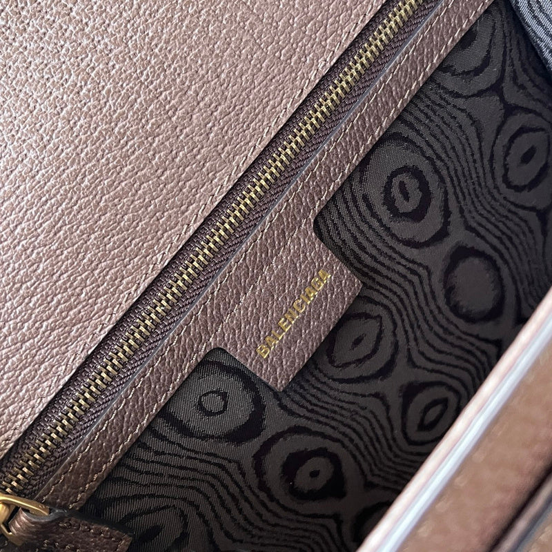 GUI - Luxurious Totes - 1235