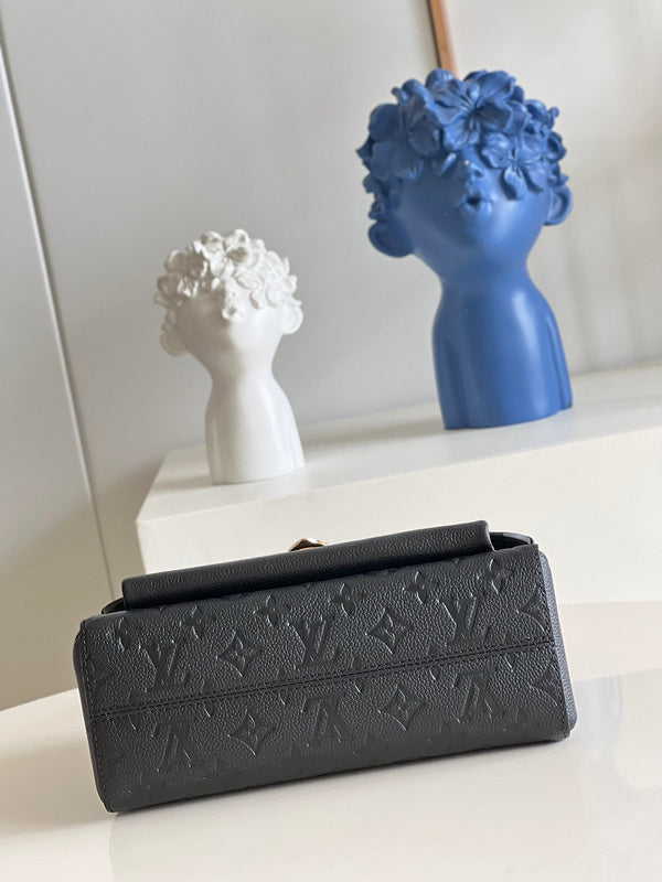 LOV - Luxurious Totes - 1642