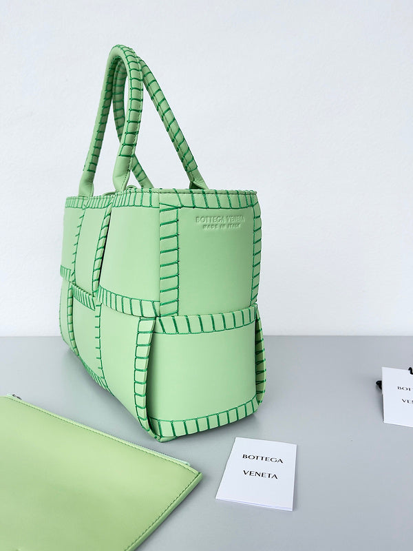 Luxurious Totes - Latest - 6954