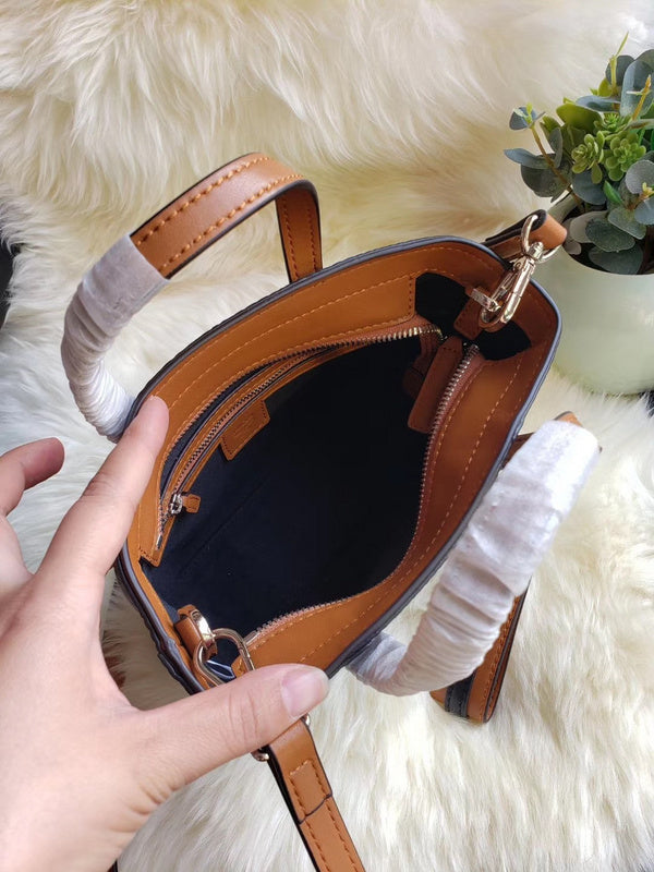 Luxurious Totes - Latest - 7868
