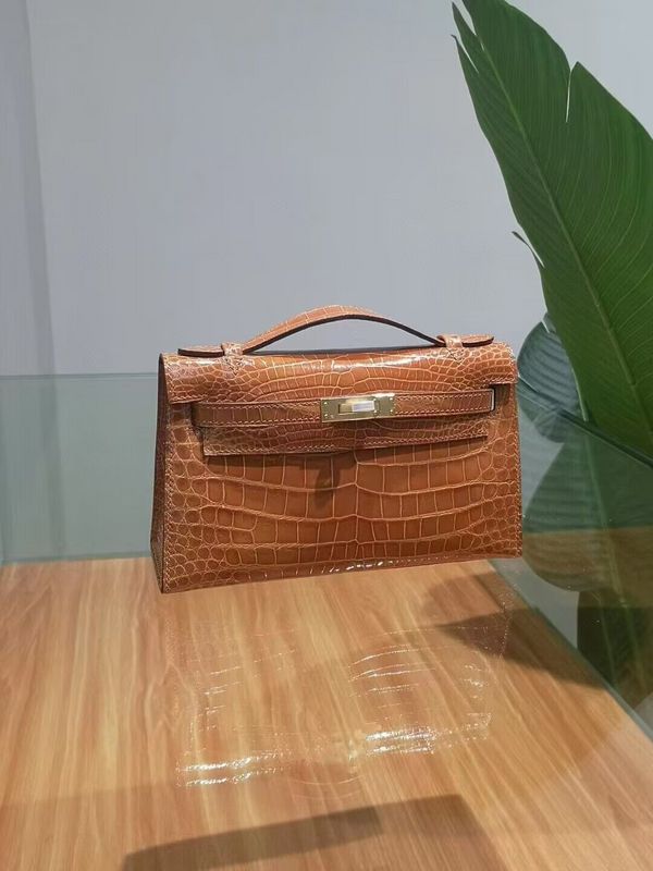 HMS - Luxurious Totes - 023