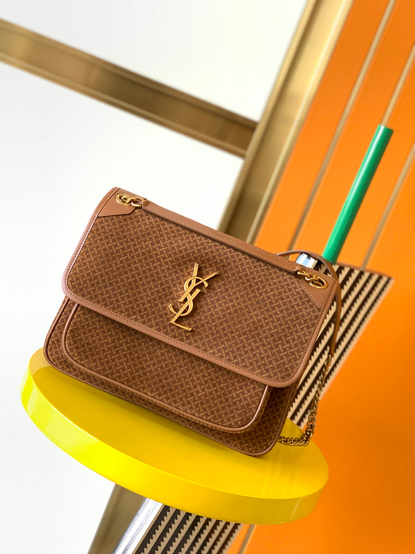 Luxurious Totes - Latest - 8620
