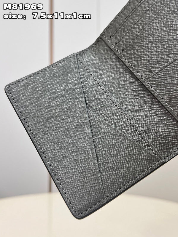 LOV - Luxurious Totes - 310