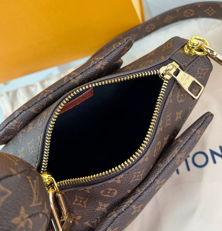LOV - Luxurious Totes - 1458