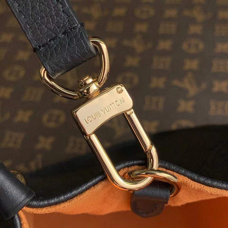 LOV - Luxurious Totes - 2531