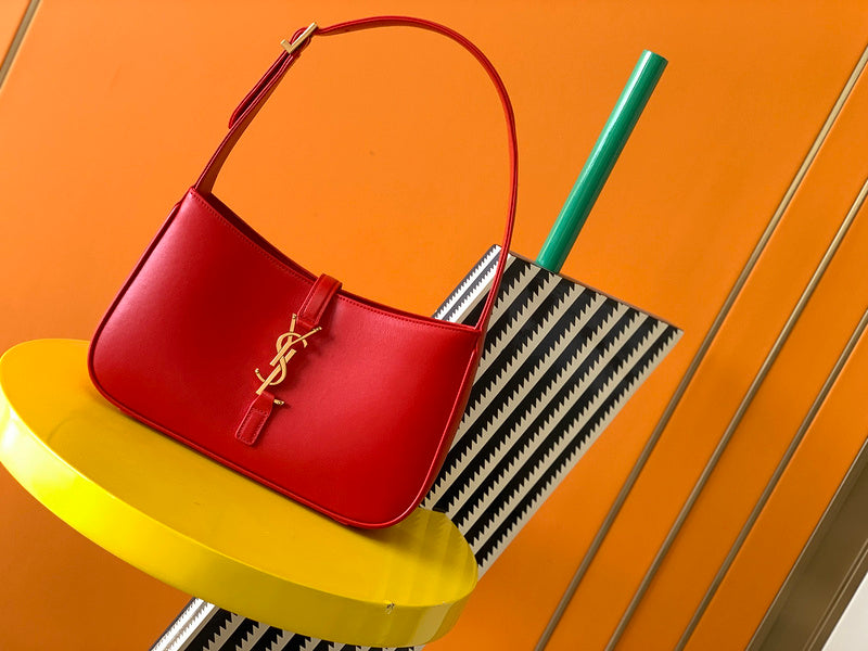 Luxurious Totes - Latest - 8168