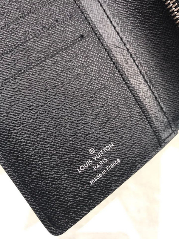 LOV - Luxurious Totes - 2305
